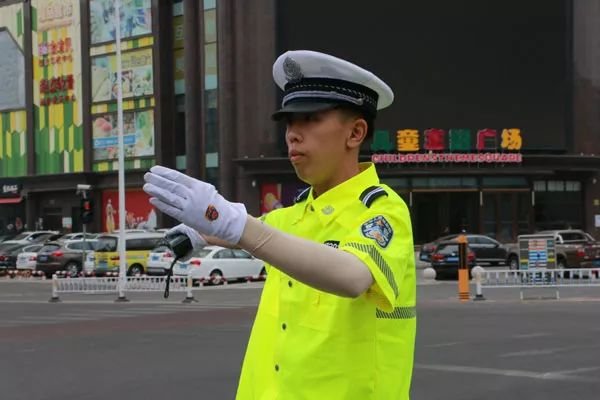丹东殡仪馆门口车祸致3死，死者刚参加家人葬礼，这起事故有多惨烈？