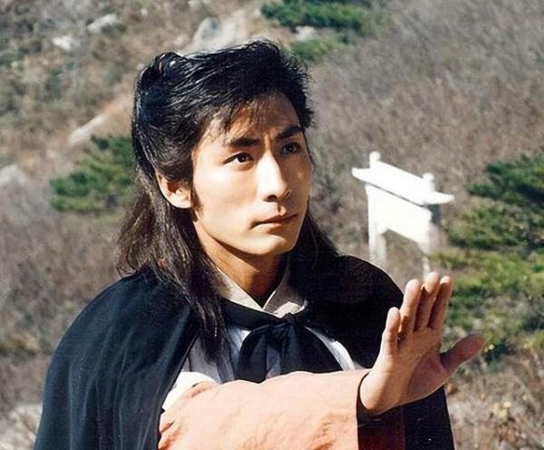 一口气读完萧逸10本武侠小说，怀念当年江湖梦，难忘昔日江湖情