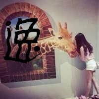 求三人闺蜜头像，一张里面有一个人，要带字，女生的。