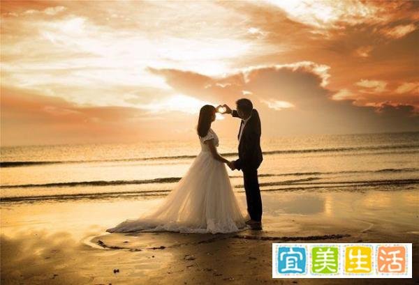 陈乔恩艾伦机场撒狗粮：婚后保持热恋期？真爱是骗不了人的