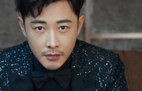 罗晋跟助理亲近传出绯闻，婚后的男人，该如何做到自律？