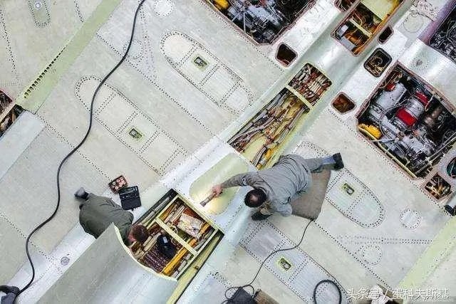 解放军首次曝光超强制空战斗机,这款战机到底有何特别之处?