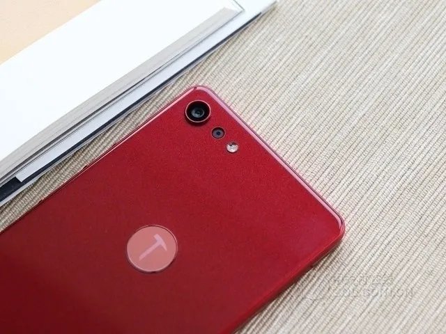 iPhone一张脸用4年 国产机带领苹果创新