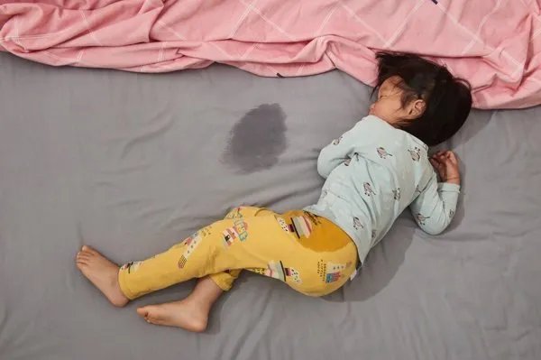 尿床已经渗入床垫怎么清洗