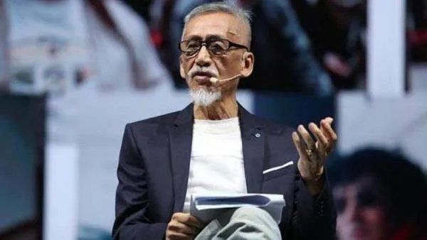 74岁老爷子参加中国好声音，四位导师不敢转身，这是为什么？