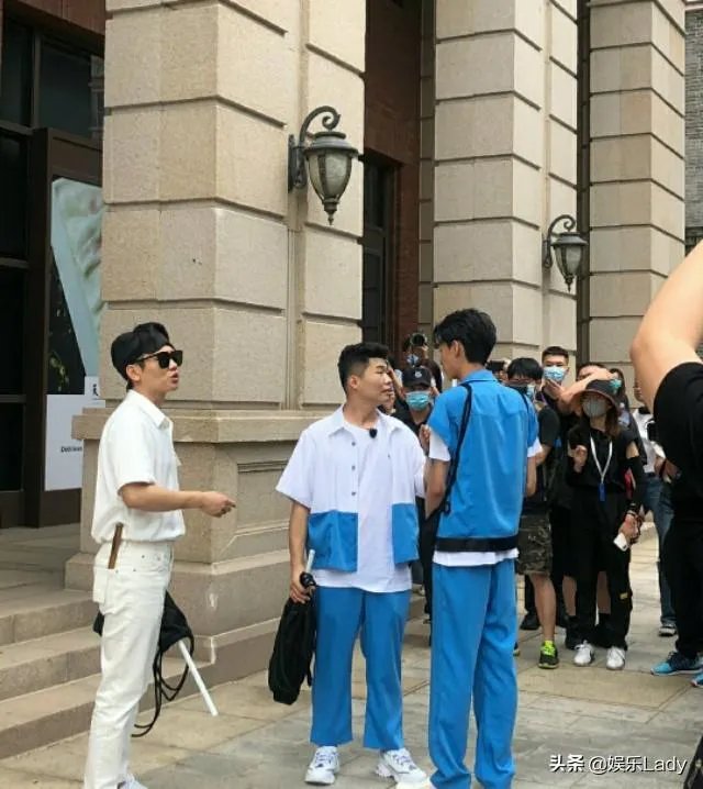 可以分享德云社私服照片吗?