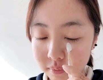 雅诗兰黛雪瓷棒的作用?