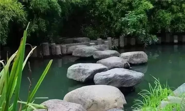 庭院里的这一方石头,历经千年,大有讲究