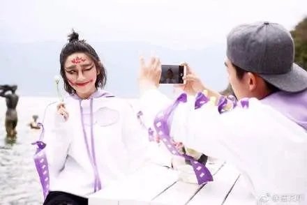 演员唐艺昕跑男吐槽郑恺怎么回事?