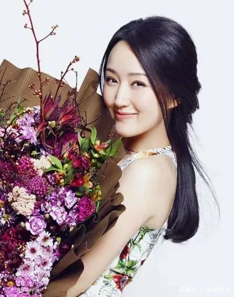 向华强花费百万请杨钰莹吃饭,赖文峰冲进去说:她是我的女人,发生了什么?
