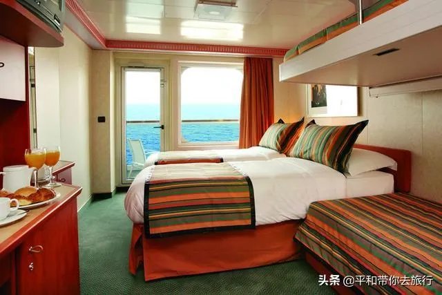 怎样去坐游轮旅游，本人在重庆想到国外游？