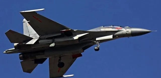 解放军首次曝光超强制空战斗机,这款战机到底有何特别之处?