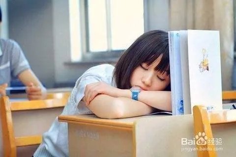 大学生为何喜欢上课睡觉?