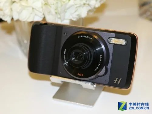 MotoZ领衔黑科技 市售特立独行手机盘点