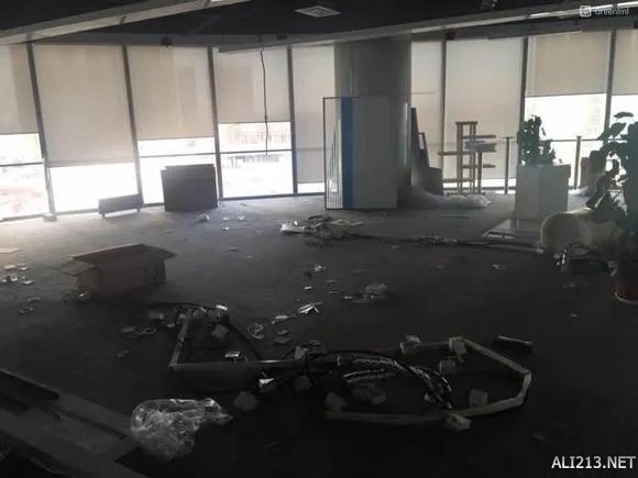 战斧F1服务器关闭 首款国产主机已死?官方疑似回应