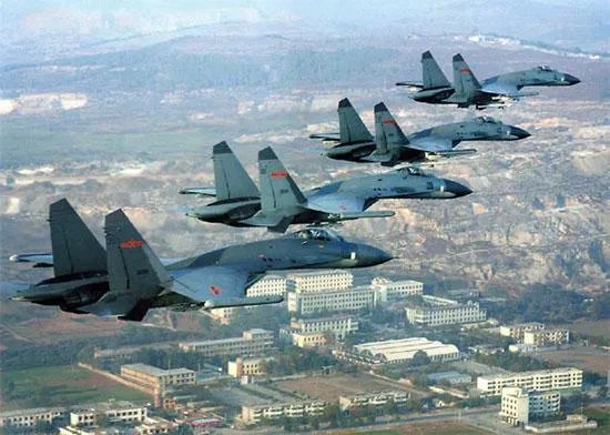 解放军首次曝光超强制空战斗机,这款战机到底有何特别之处?