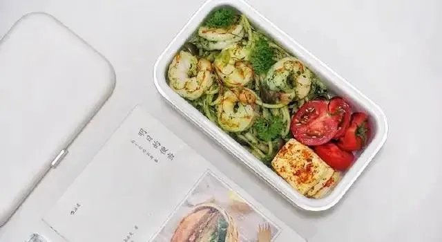 老板禁止员工在公司热饭?到底怎么回事?