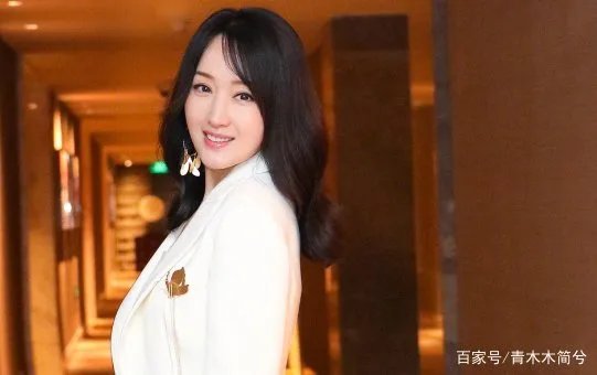 向华强花费百万请杨钰莹吃饭,赖文峰冲进去说:她是我的女人,发生了什么?