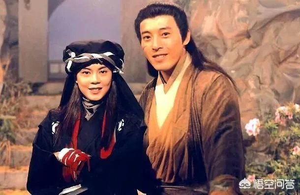 吕颂贤版的《笑傲江湖》里,有人说感觉梁佩玲扮演的任盈盈是最不符合原著的,你怎么看?