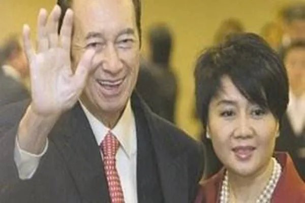 何鸿燊家的关系图，4个妻子17个子女介绍(6子11女)