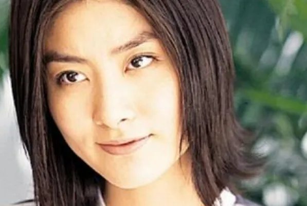 陈慧琳十大经典歌曲排行榜：《记事本》上榜，第三百听不腻