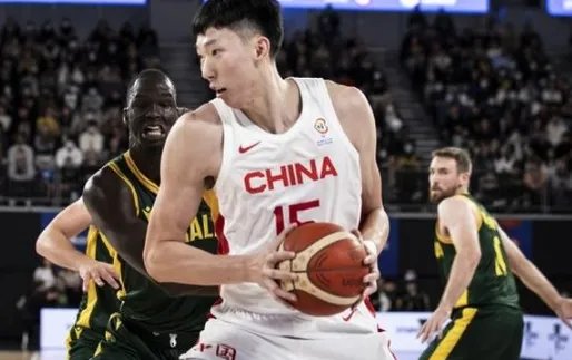 你们觉得现役周琦是不是中国篮球第一人?