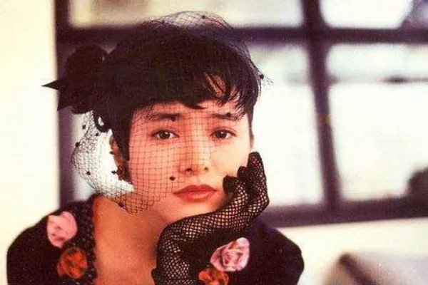 林瑞阳为何抛弃前妻娶张庭？你以为是“花心断情”，其实另有什么故事？