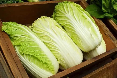 韩国的一棵白菜卖近25元，你如何看待这件事？