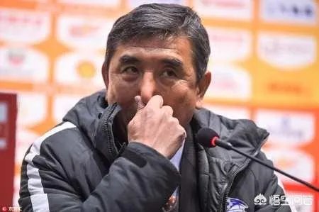 如何看待大连一方高层表示:期待新帅扭转局面,马林团队战术落后?