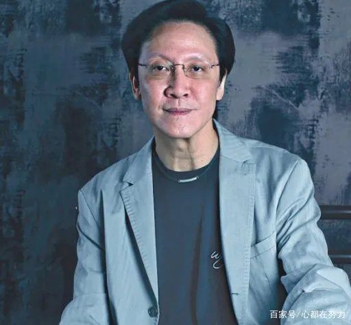 向华强花费百万请杨钰莹吃饭,赖文峰冲进去说:她是我的女人,发生了什么?