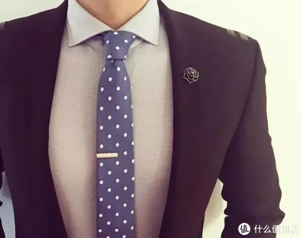 不会系领带?最常见领带系法教学,图文并茂,一看就会(建议收藏)