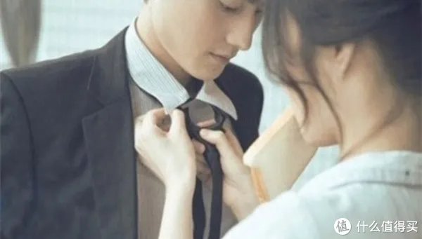 不会系领带?最常见领带系法教学,图文并茂,一看就会(建议收藏)