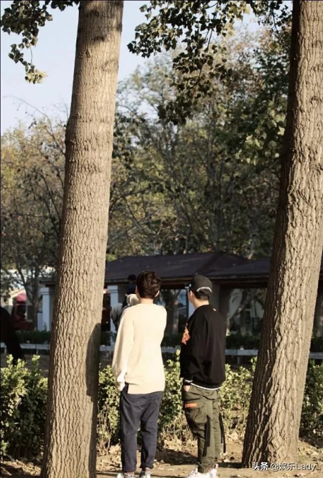 可以分享德云社私服照片吗?