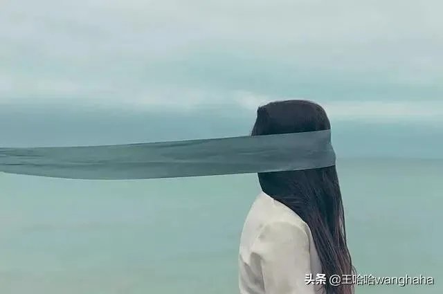 同样照镜子穿衣服，为啥有些男生说好帅，而一些女生总是换好几件都不满意？