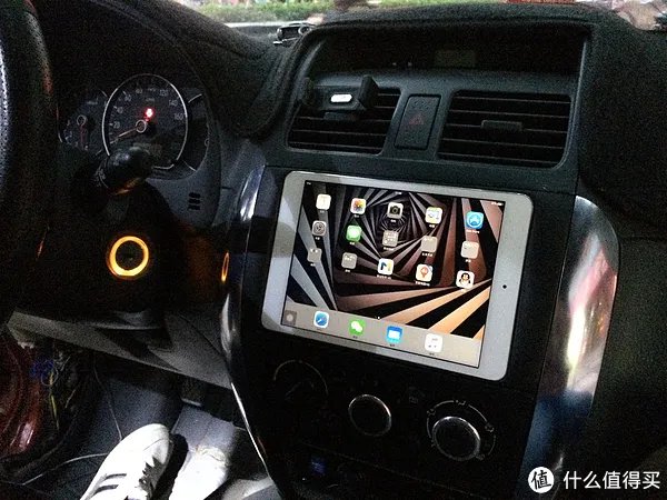 来吧,把iPad mini装进你的汽车中控!
