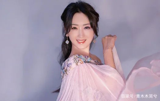 向华强花费百万请杨钰莹吃饭,赖文峰冲进去说:她是我的女人,发生了什么?