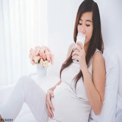 怀孕六个月胎动频繁正常吗  六个月胎动频繁怎么办