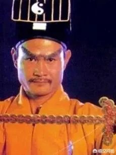 林正英两部经典佳作《僵尸先生》和《僵尸道长》你更喜欢哪一部?