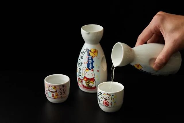 酒桌上怎样拒绝别人的劝酒?