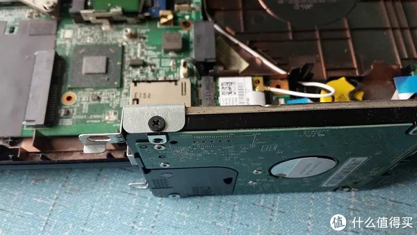 固态攻坚战:DELL 戴尔 INSPIRON N4050升级固态硬盘教程
