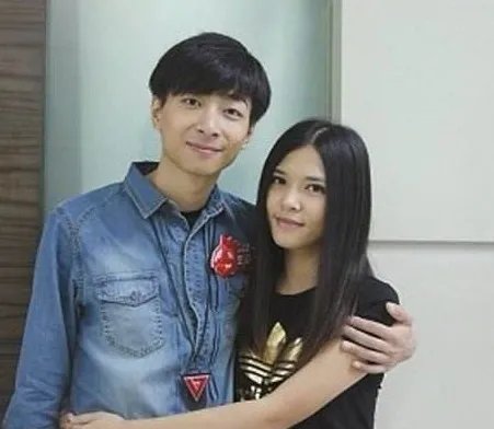 左立结婚时间