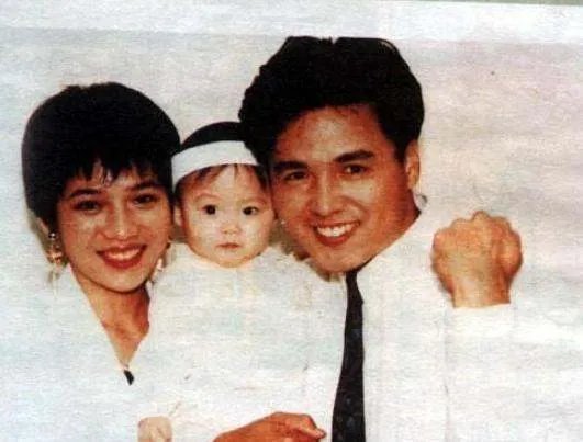 林瑞阳为何抛弃前妻娶张庭？你以为是“花心断情”，其实另有什么故事？