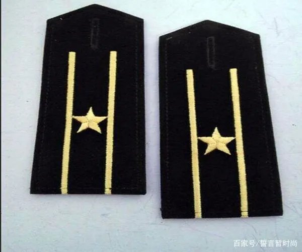 33岁军校毕业的营级干部,应该继续在部队还是转业?
