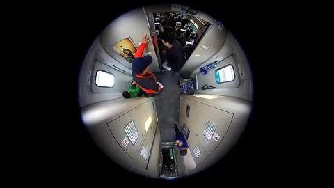 两地乘警在哪里联手抓获高铁惯偷？