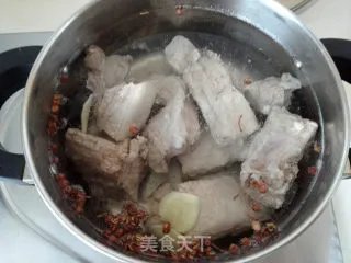 干锅排骨