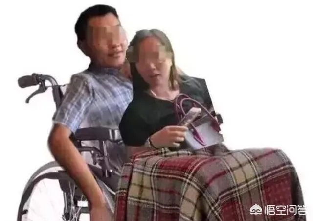 高铁列车上又出现“霸座女”说明了什么？