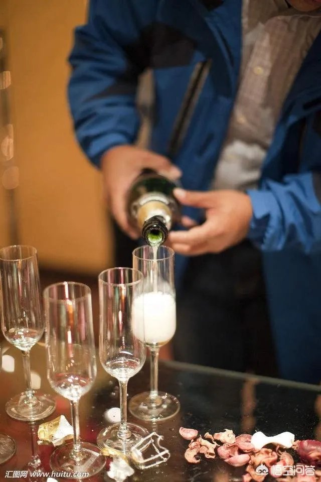 酒桌上怎样拒绝别人的劝酒?
