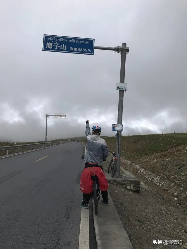 自行车爱好者去骑车旅行,准备个什么户外生存包较好?