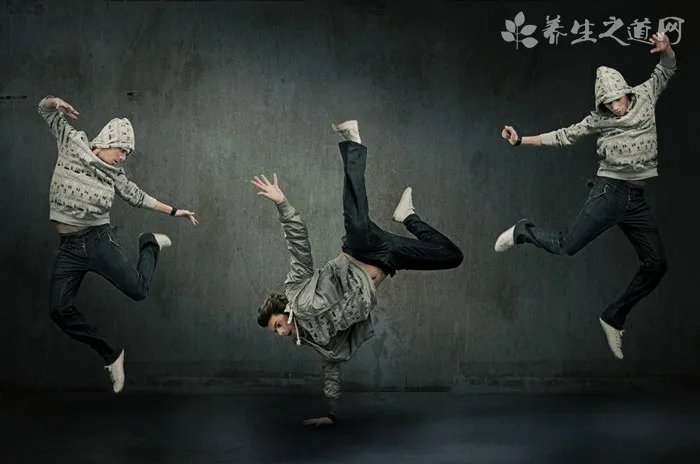 中老年如何学跳交谊舞