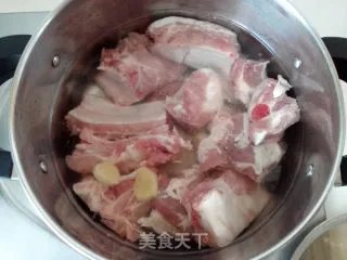 干锅排骨